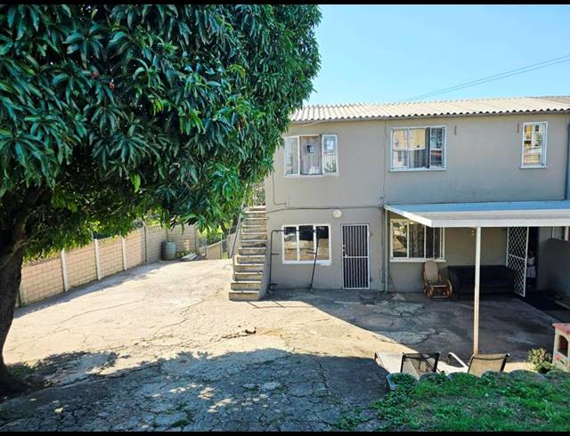 4 BEDROOM HOUSE FOR SALE IN PHOENIX